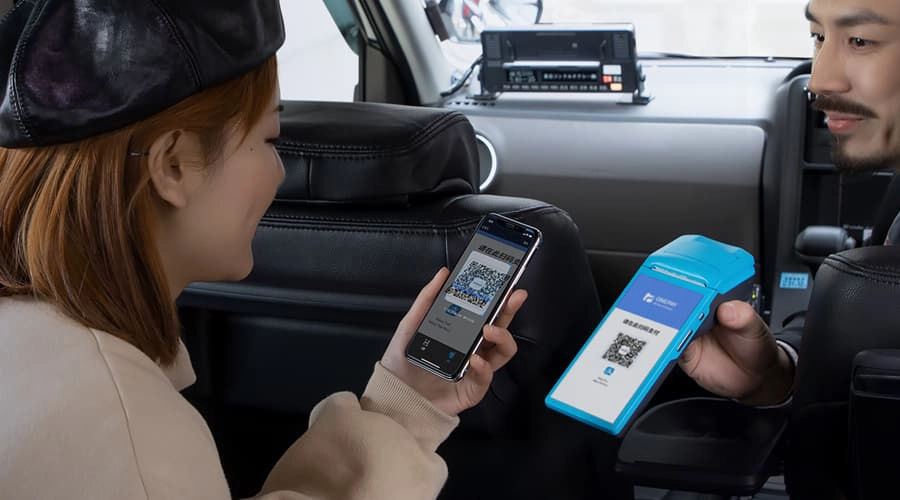 Alipay QR code payment in taxi in China