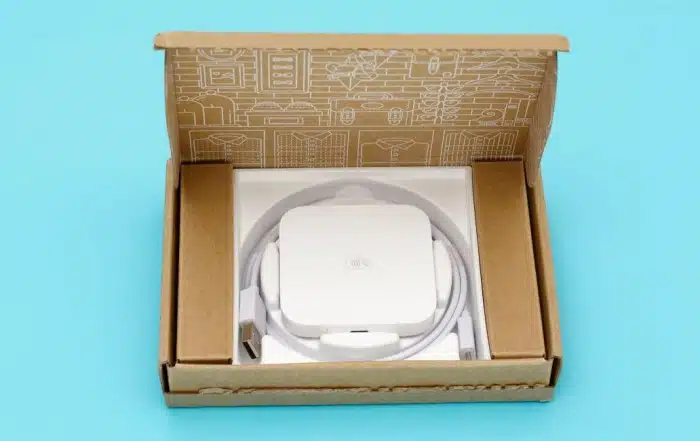 Square Reader in packaging