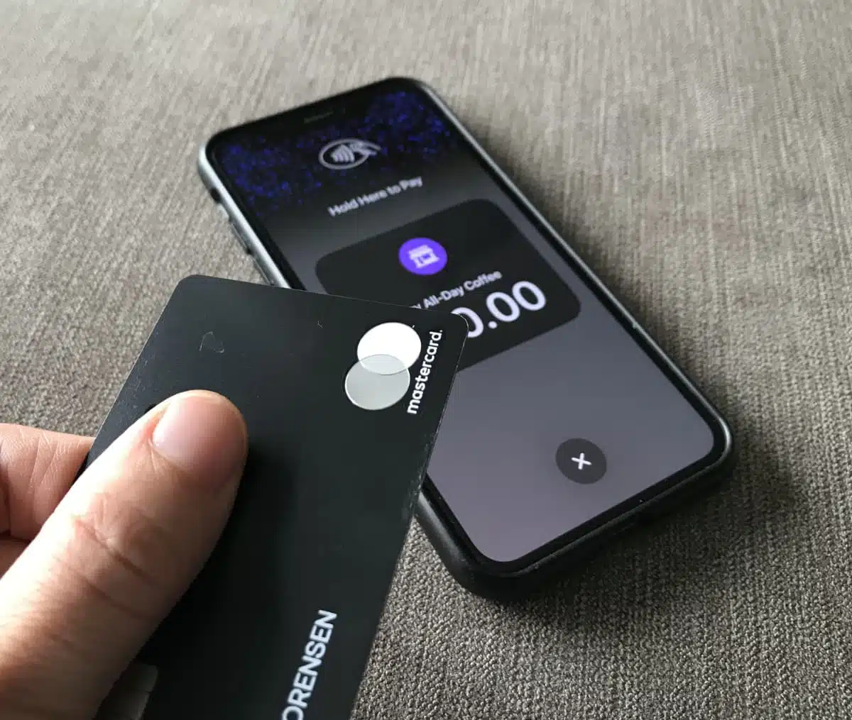 Tap to Pay on iPhone goes smoothly when we test it cobro móvil tap to pay con la app mypos glass de mypos